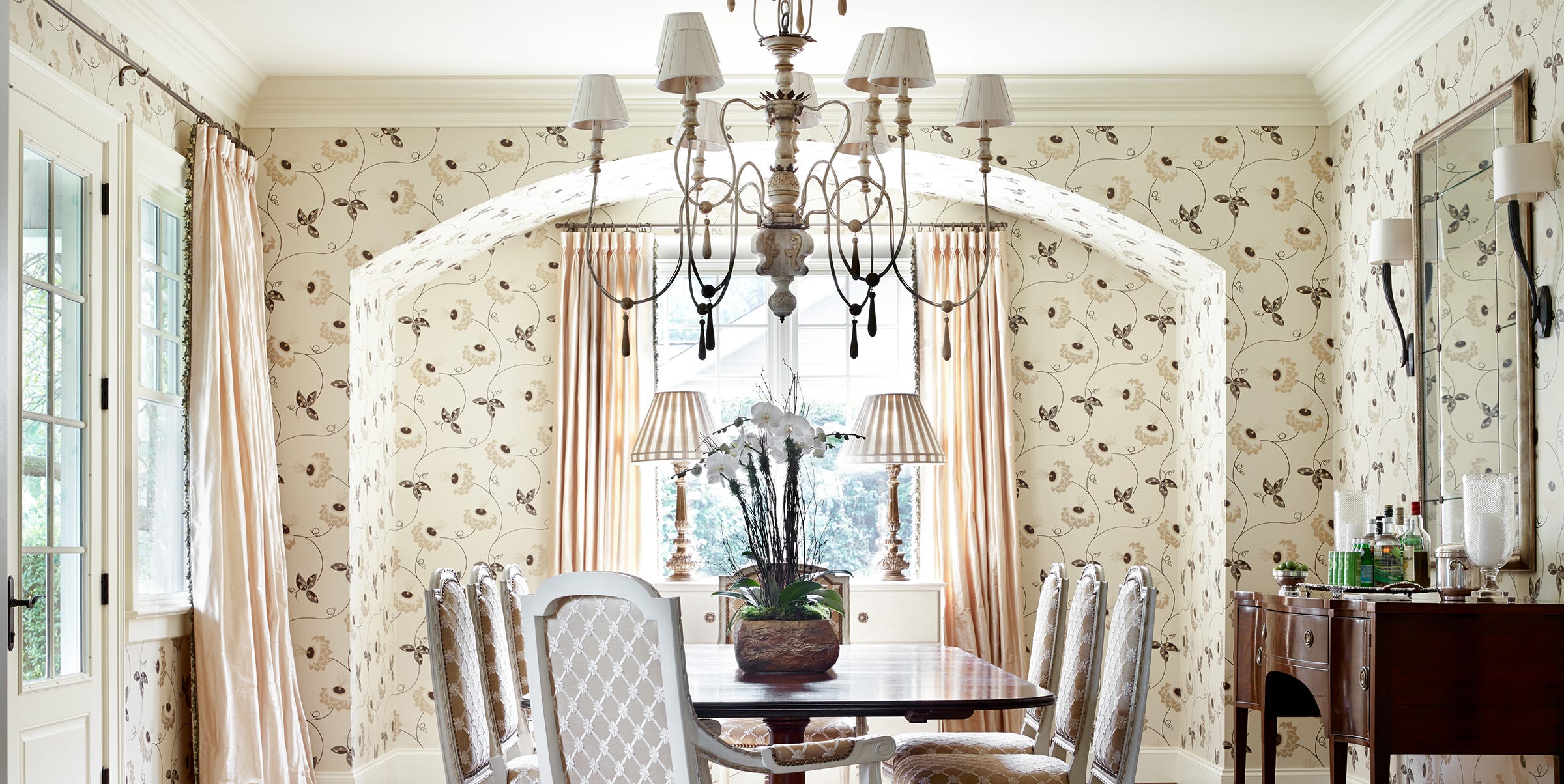 Classic floral wallpaper in elegant dining room